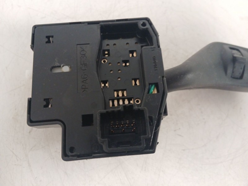 Recambio de mando intermitentes para ford kuga i 2.0 tdci referencia OEM IAM   