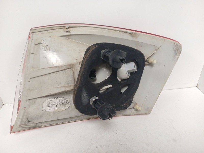 Recambio de piloto trasero izquierdo para ford kuga i 2.0 tdci referencia OEM IAM   