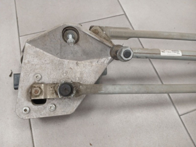Recambio de motor limpia delantero para ford kuga i 2.0 tdci referencia OEM IAM 8V4117508AA  