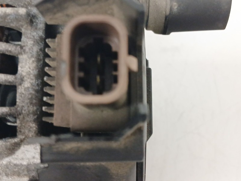 Recambio de alternador para opel corsa e (x15) 1.4 (08, 68) referencia OEM IAM 13585664 MS1042113590 