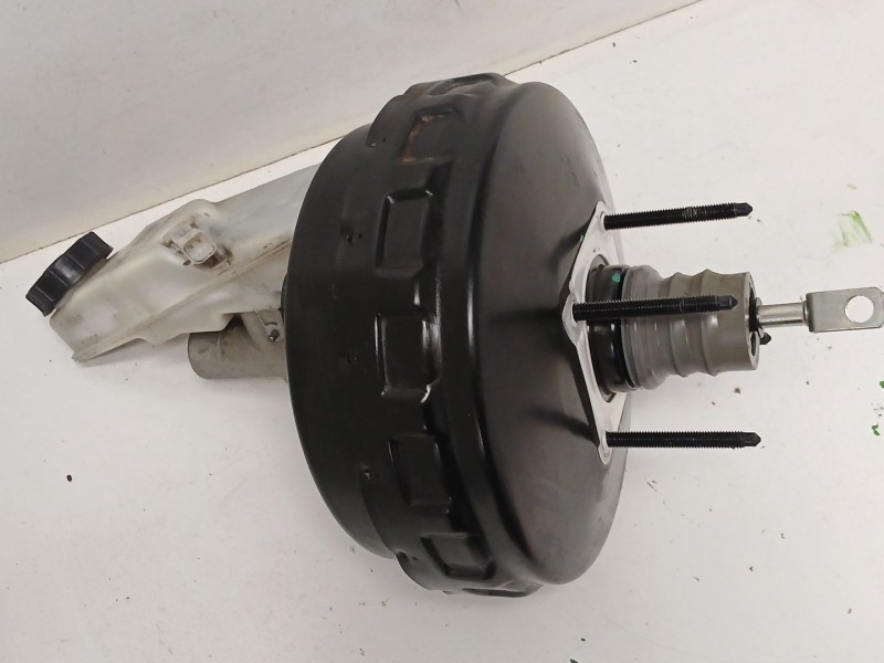 Recambio de servofreno para ford kuga i 2.0 tdci referencia OEM IAM 8V412B145AC  