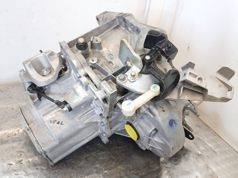 Recambio de caja cambios para opel corsa f (p2jo) 1.5 (68) referencia OEM IAM 20V257  