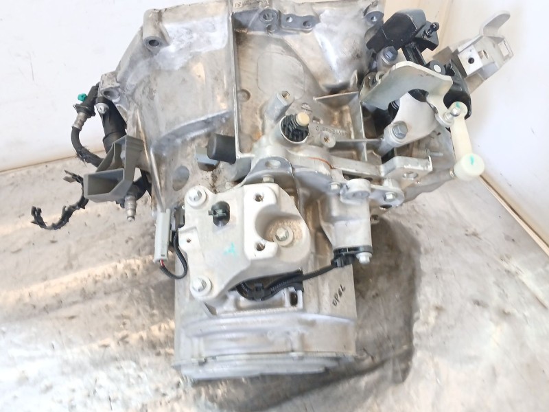 Recambio de caja cambios para opel corsa f (p2jo) 1.5 (68) referencia OEM IAM 20V257  