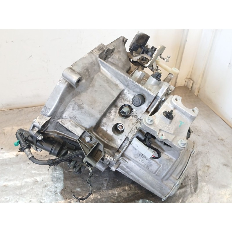 Recambio de caja cambios para opel corsa f (p2jo) 1.5 (68) referencia OEM IAM 20V257  