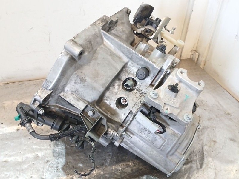 Recambio de caja cambios para opel corsa f (p2jo) 1.5 (68) referencia OEM IAM 20V257  