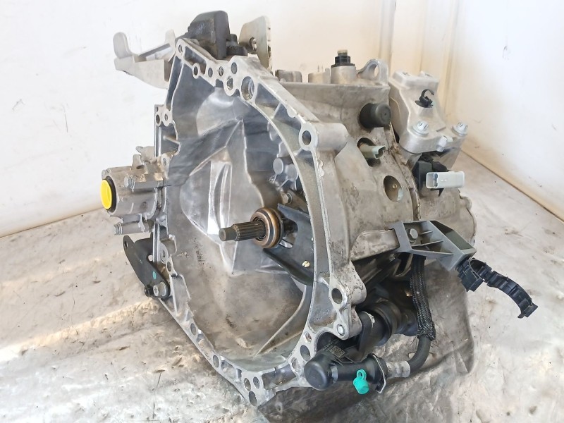 Recambio de caja cambios para opel corsa f (p2jo) 1.5 (68) referencia OEM IAM 20V257  