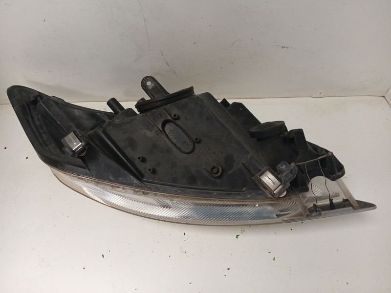 Recambio de faro izquierdo para ford kuga i 2.0 tdci referencia OEM IAM 8V4113W030  