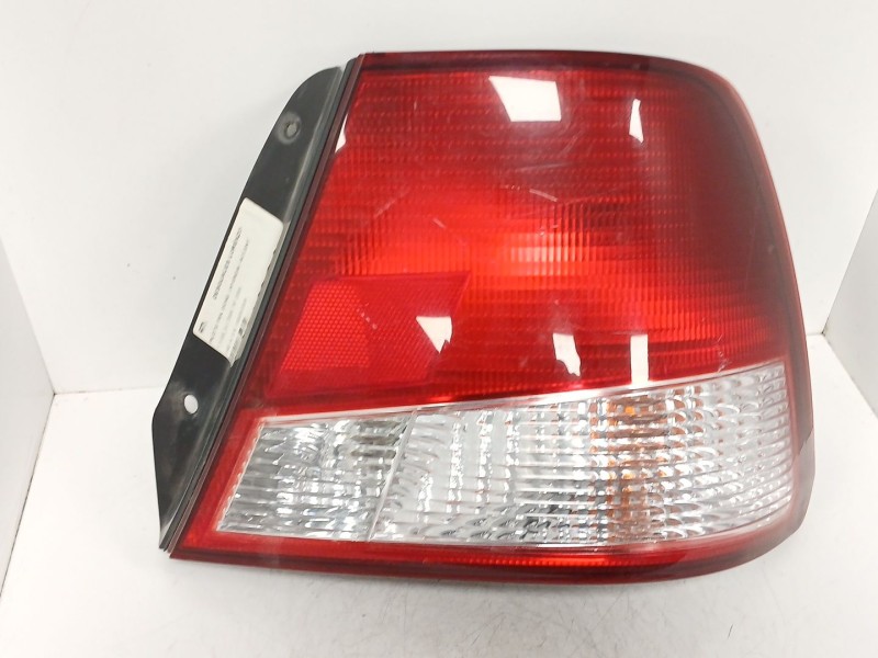 Recambio de piloto trasero derecho para hyundai accent (lc) 1.3 cat referencia OEM IAM  12866 