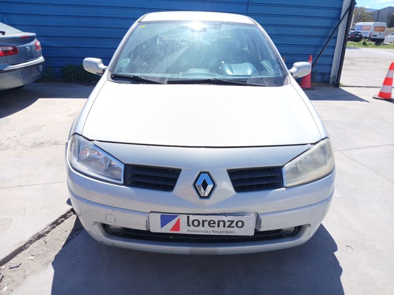 renault megane ii sedán (lm0/1_) del año 2004