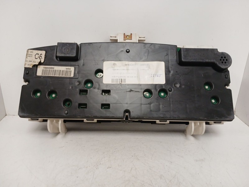 Recambio de cuadro instrumentos para toyota corolla (e12) 2.0 d-cat referencia OEM IAM 8380002C60  