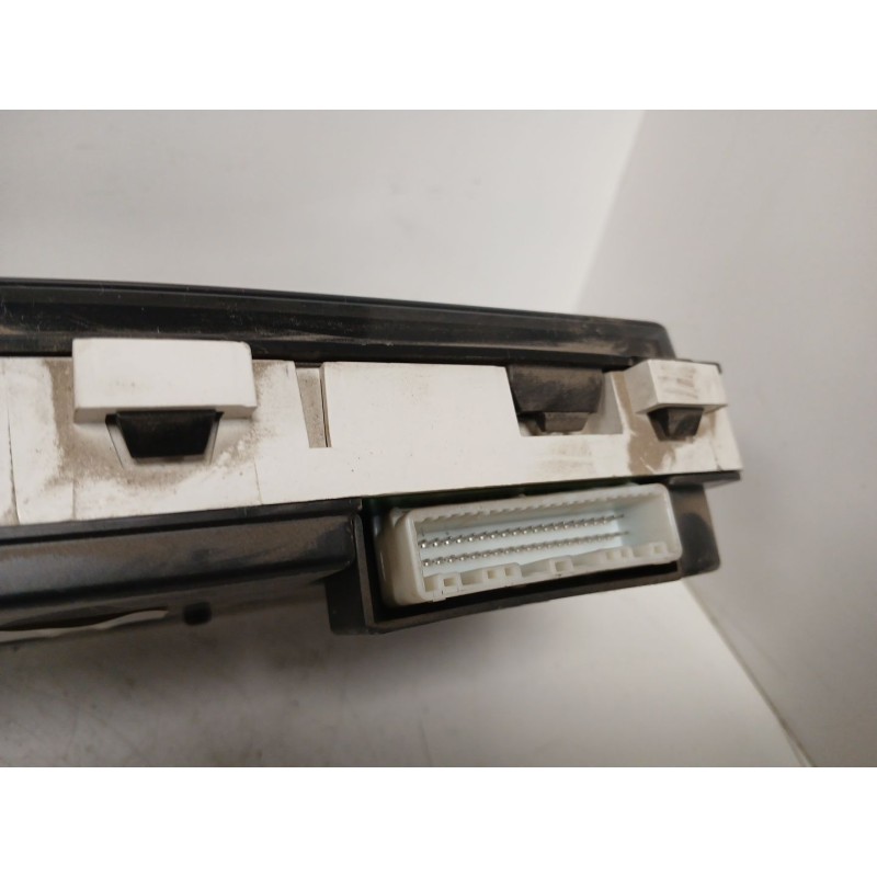 Recambio de cuadro instrumentos para toyota corolla (e12) 2.0 d-cat referencia OEM IAM 8380002C60  