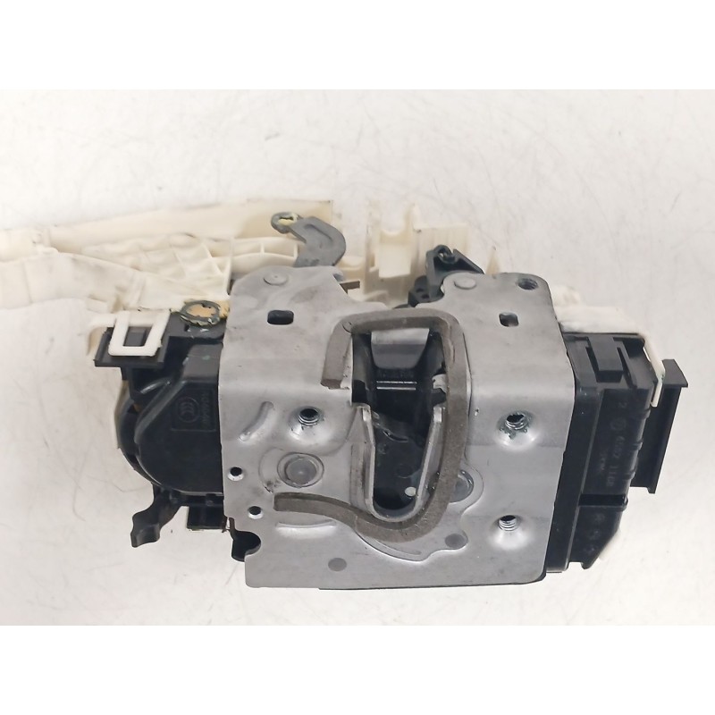 Recambio de cerradura puerta trasera derecha para mercedes-benz clase c (w204) berlina 2.1 cdi cat referencia OEM IAM A204760163