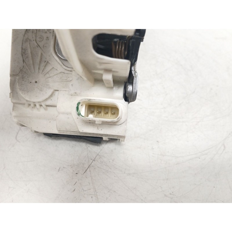 Recambio de cerradura puerta trasera izquierda para mercedes-benz clase c (w204) berlina 2.1 cdi cat referencia OEM IAM A2047602