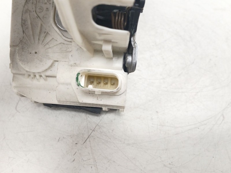 Recambio de cerradura puerta trasera izquierda para mercedes-benz clase c (w204) berlina 2.1 cdi cat referencia OEM IAM A2047602