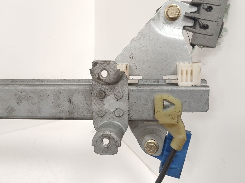 Recambio de elevalunas delantero izquierdo para nissan almera (n16/e) 2.2 16v turbodiesel cat referencia OEM IAM  16846 