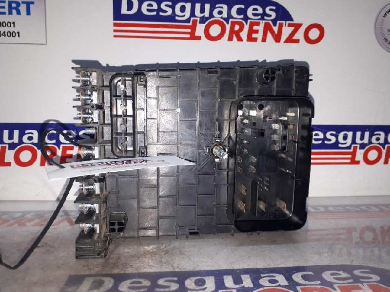 Recambio de caja reles / fusibles para volkswagen passat lim. (362) advance bluemotion referencia OEM IAM 3C0937125A  