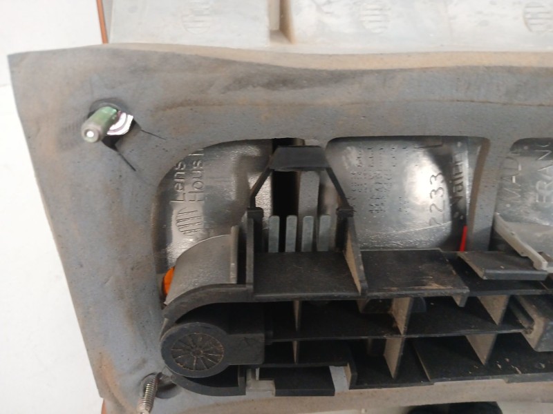 Recambio de piloto trasero derecho para land rover range rover (lp) 4.6 referencia OEM IAM   