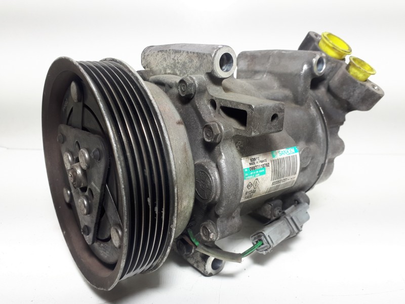 Recambio de compresor aire acondicionado para renault clio iii 20 aniversario referencia OEM IAM 8200651251 1900 