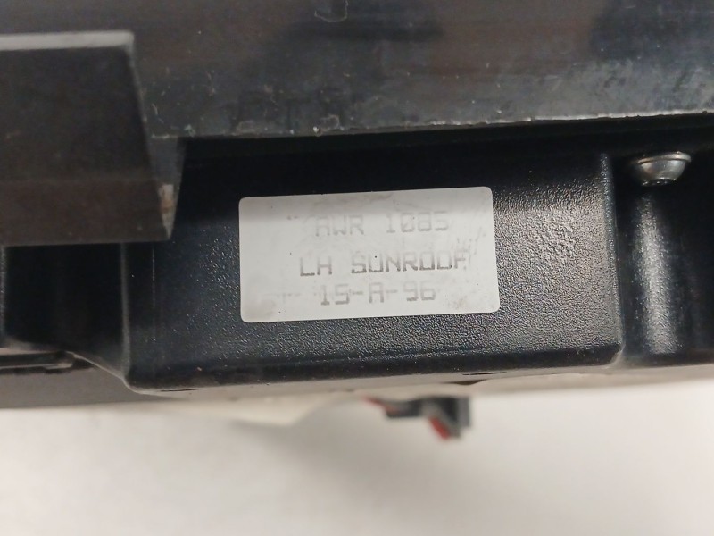 Recambio de mando elevalunas delantero derecho para land rover range rover (lp) 4.6 referencia OEM IAM AWR1085  