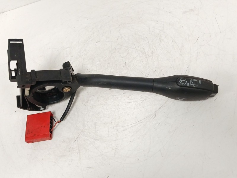Recambio de mando limpia para volkswagen polo berlina (6n1) referencia OEM IAM  16859 