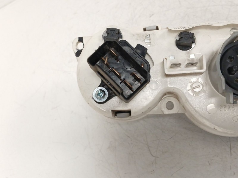 Recambio de mando calefaccion / aire acondicionado para ford focus turnier (cak) 1.8 tddi turbodiesel cat referencia OEM IAM  17