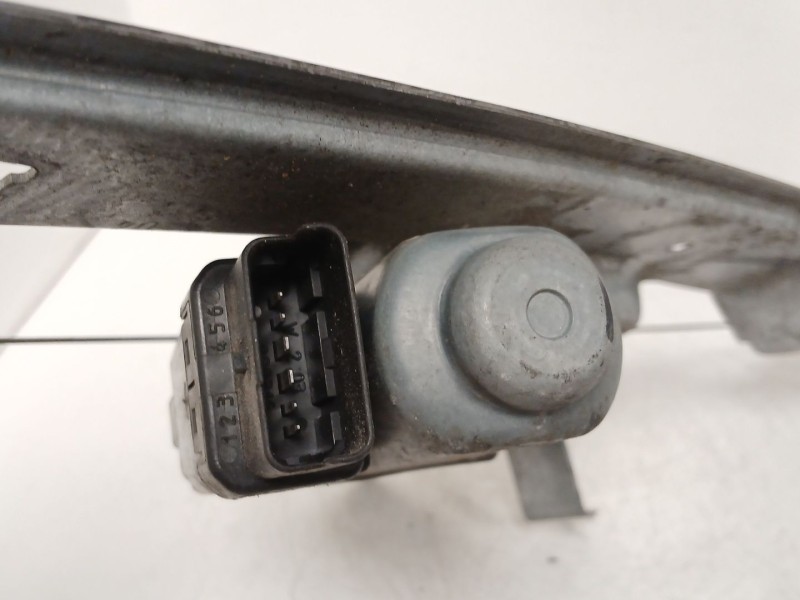 Recambio de elevalunas delantero izquierdo para renault scenic ii 1.9 dci diesel referencia OEM IAM 440726F  