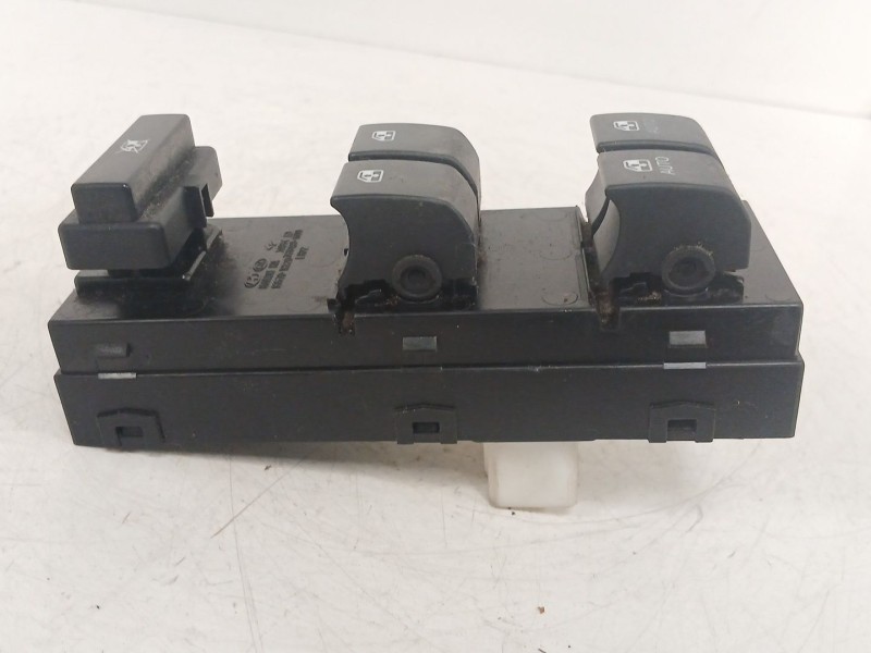 Recambio de mando elevalunas delantero izquierdo para kia cee´d concept referencia OEM IAM 935701H120  