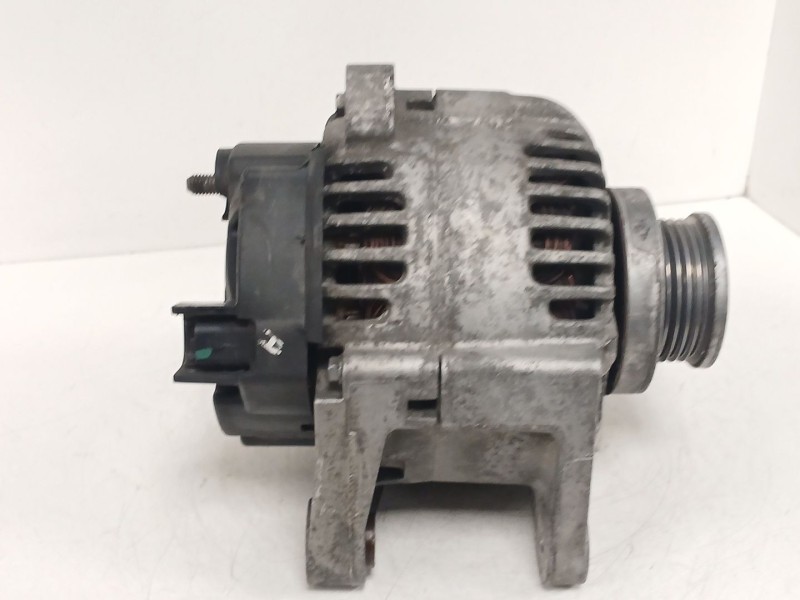 Recambio de alternador para renault megane ii sedán (lm0/1_) 1.6 referencia OEM IAM 8200100907 TG11C011 