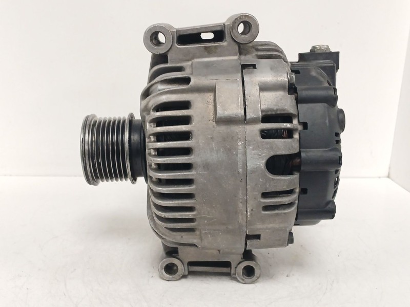 Recambio de alternador para mercedes-benz clase m (w164) ml 320 cdi 4-matic (164.122) referencia OEM IAM 0986083220  