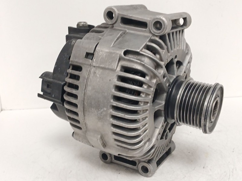 Recambio de alternador para mercedes-benz clase m (w164) ml 320 cdi 4-matic (164.122) referencia OEM IAM 0986083220  