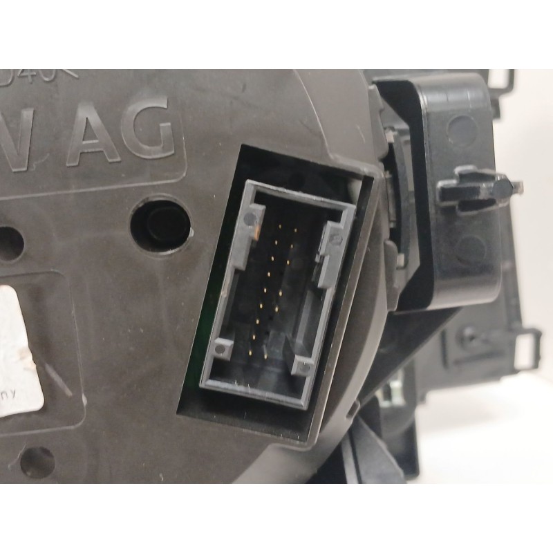 Recambio de cuadro instrumentos para volkswagen golf vii (5g1, bq1, be1, be2) 1.6 tdi referencia OEM IAM 5G1920751A A2C94775300 