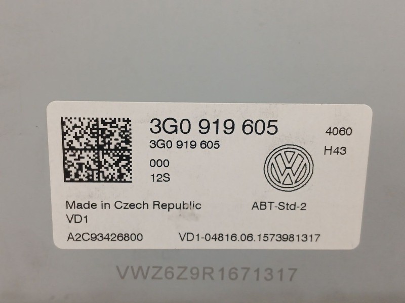 Recambio de sistema audio / radio cd para volkswagen golf vii (5g1, bq1, be1, be2) 1.6 tdi referencia OEM IAM 3G0919605 A2C93426