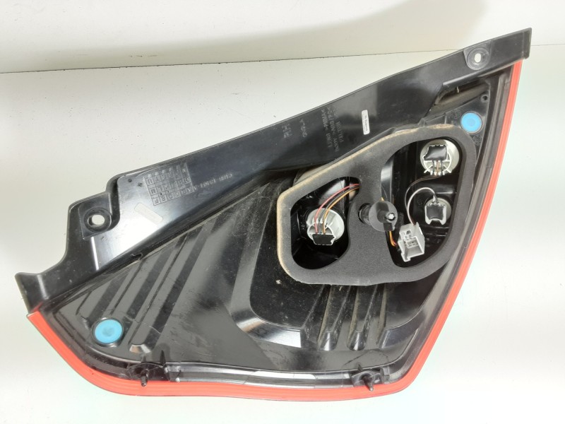 Recambio de piloto trasero izquierdo para ford fiesta (ccn) black&white edition referencia OEM IAM C1BB13404AE  