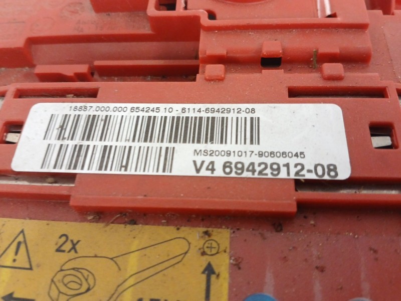 Recambio de caja reles / fusibles para bmw 1 (e81) 116 d referencia OEM IAM V4694291208  