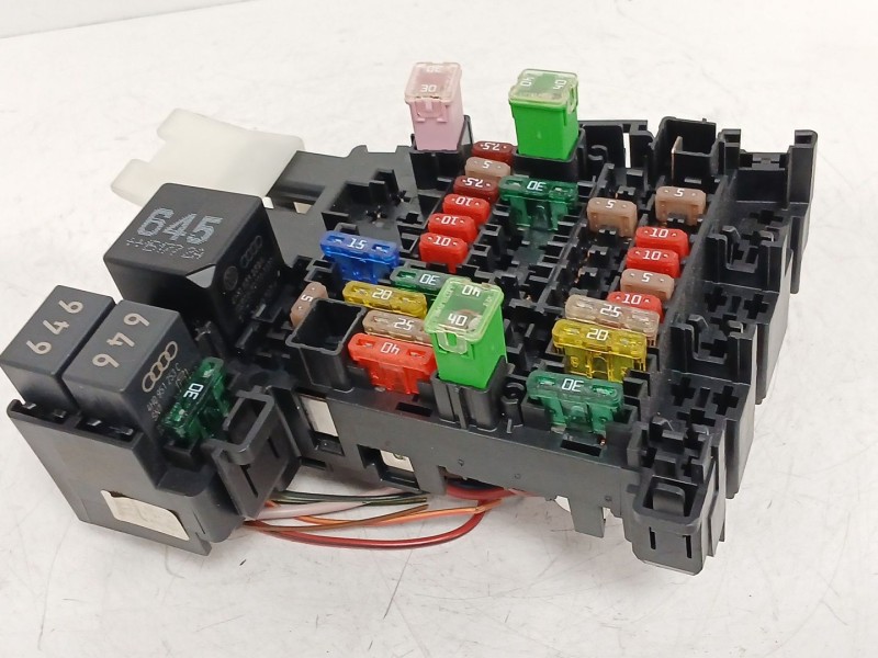 Recambio de caja reles / fusibles para volkswagen golf vii (5g1, bq1, be1, be2) 1.6 tdi referencia OEM IAM 3Q0937615C  