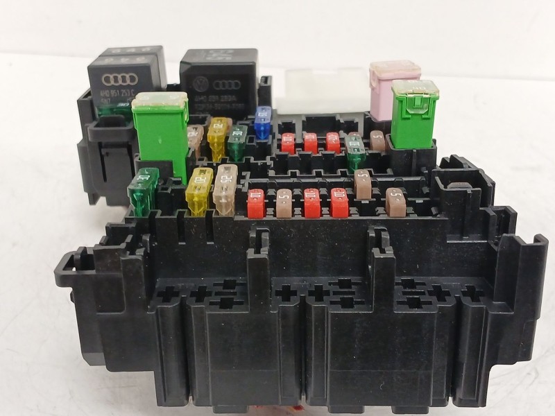 Recambio de caja reles / fusibles para volkswagen golf vii (5g1, bq1, be1, be2) 1.6 tdi referencia OEM IAM 3Q0937615C  
