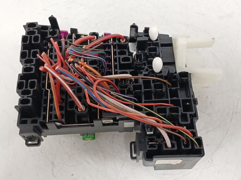 Recambio de caja reles / fusibles para volkswagen golf vii (5g1, bq1, be1, be2) 1.6 tdi referencia OEM IAM 3Q0937615C  