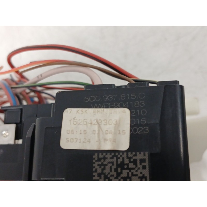 Recambio de caja reles / fusibles para volkswagen golf vii (5g1, bq1, be1, be2) 1.6 tdi referencia OEM IAM 3Q0937615C  