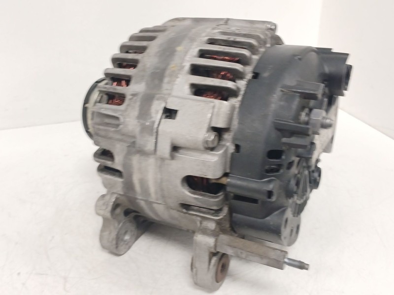 Recambio de alternador para seat leon (1p1) 1.4 tsi referencia OEM IAM 03C903023C TG14C012 