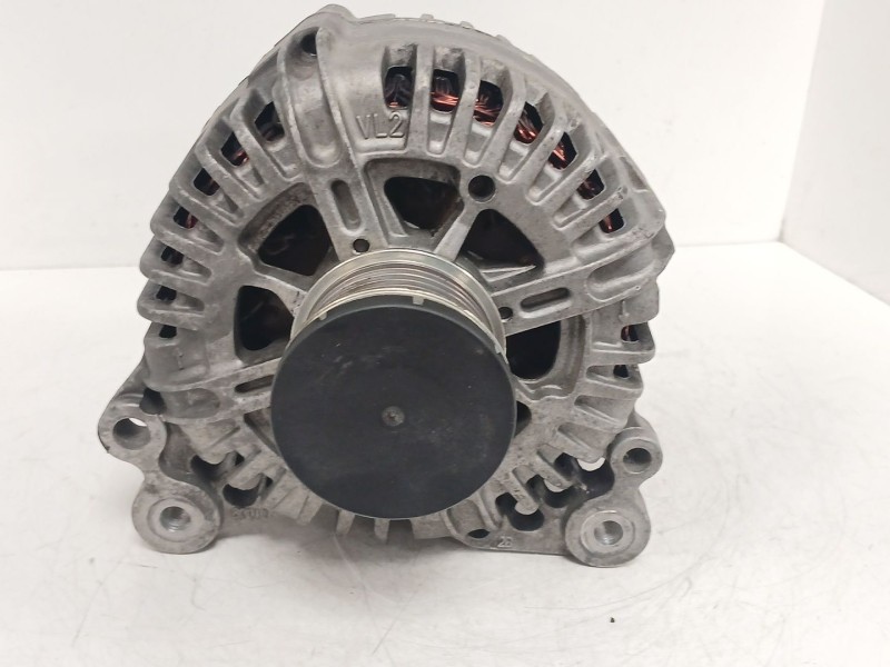 Recambio de alternador para seat leon (1p1) 1.4 tsi referencia OEM IAM 03C903023C TG14C012 