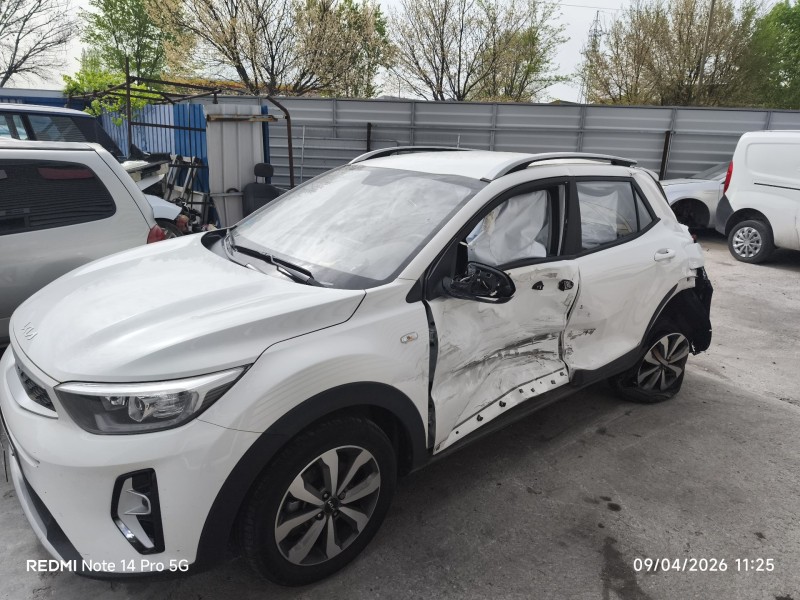 kia stonic (yb) del año 2024