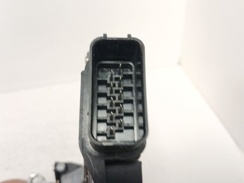 Recambio de cerradura puerta delantera izquierda para ford kuga i 2.0 tdci referencia OEM IAM   