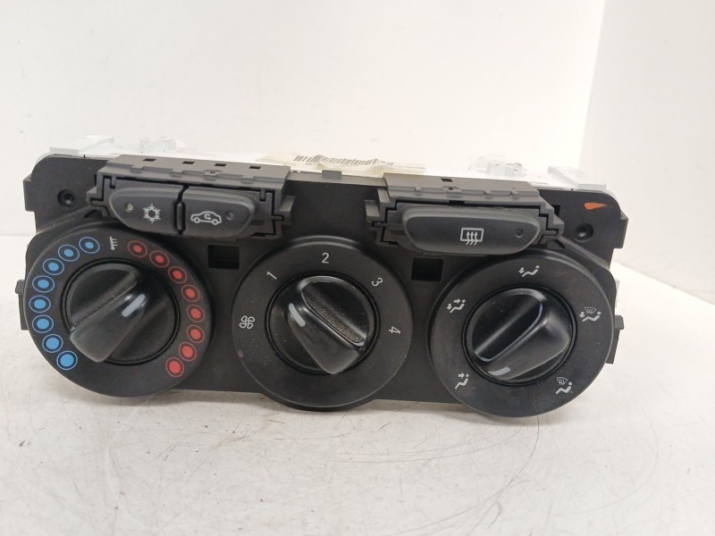 Recambio de mando calefaccion / aire acondicionado para opel corsa e (x15) 1.4 (08, 68) referencia OEM IAM 5W8209617  