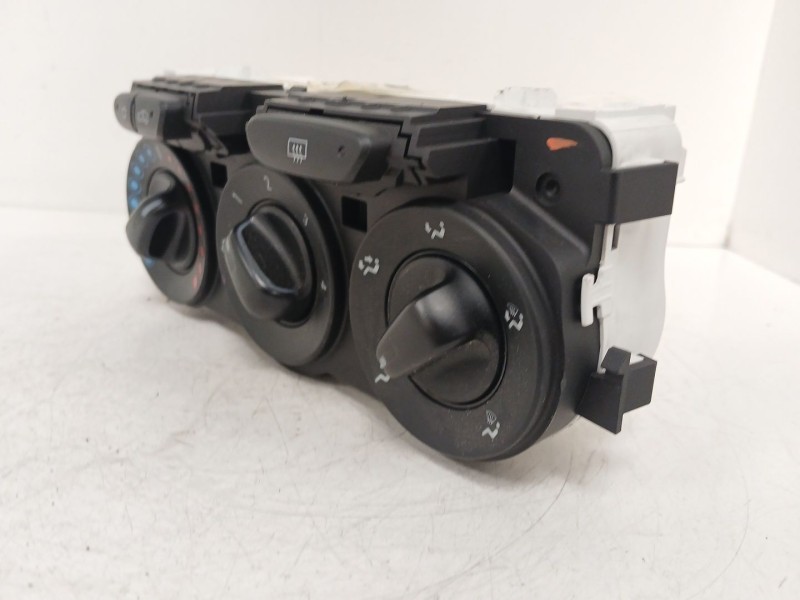 Recambio de mando calefaccion / aire acondicionado para opel corsa e (x15) 1.4 (08, 68) referencia OEM IAM 5W8209617  