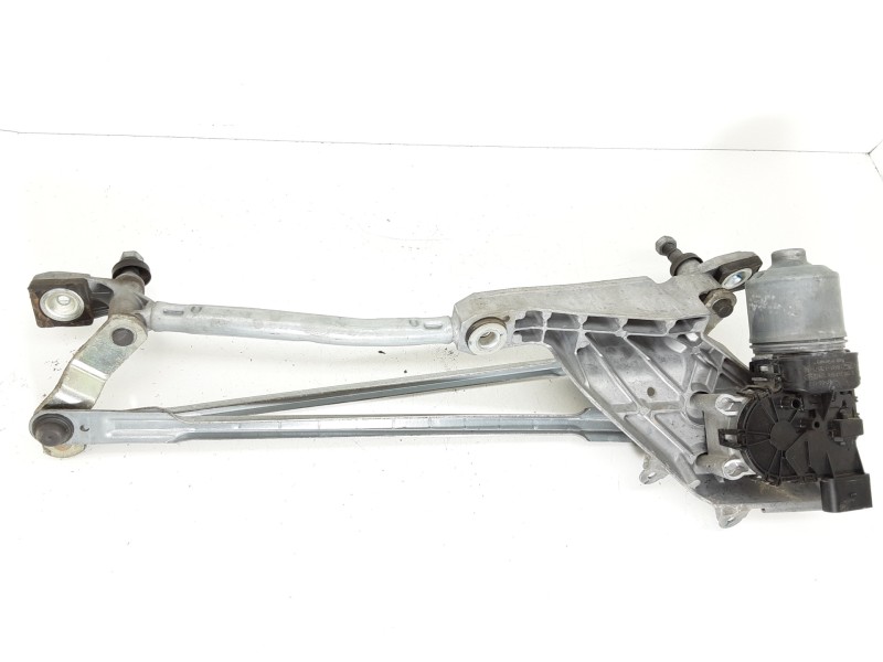 Recambio de motor limpia delantero para ford fiesta (ccn) black&white edition referencia OEM IAM 8A6117B571AB 0390241574 