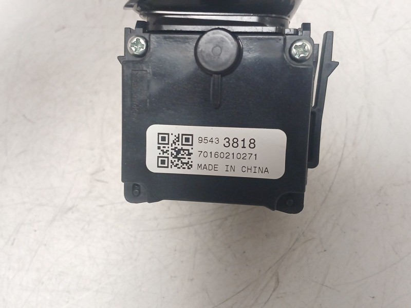 Recambio de mando limpia para opel corsa e (x15) 1.4 (08, 68) referencia OEM IAM 70160210271 95433818 
