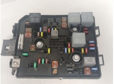 Recambio de caja reles / fusibles para opel corsa e (x15) 1.4 (08, 68) referencia OEM IAM 39068005 0001072 30959L