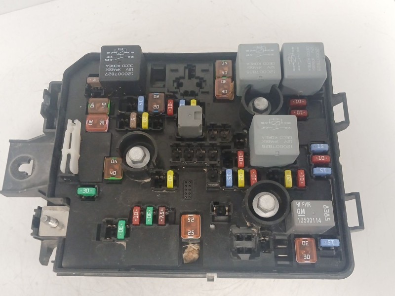 Recambio de caja reles / fusibles para opel corsa e (x15) 1.4 (08, 68) referencia OEM IAM 39068005 0001072 30959L