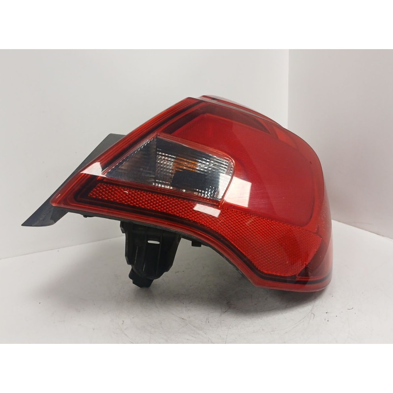 Recambio de piloto trasero derecho para opel corsa e (x15) 1.4 (08, 68) referencia OEM IAM   
