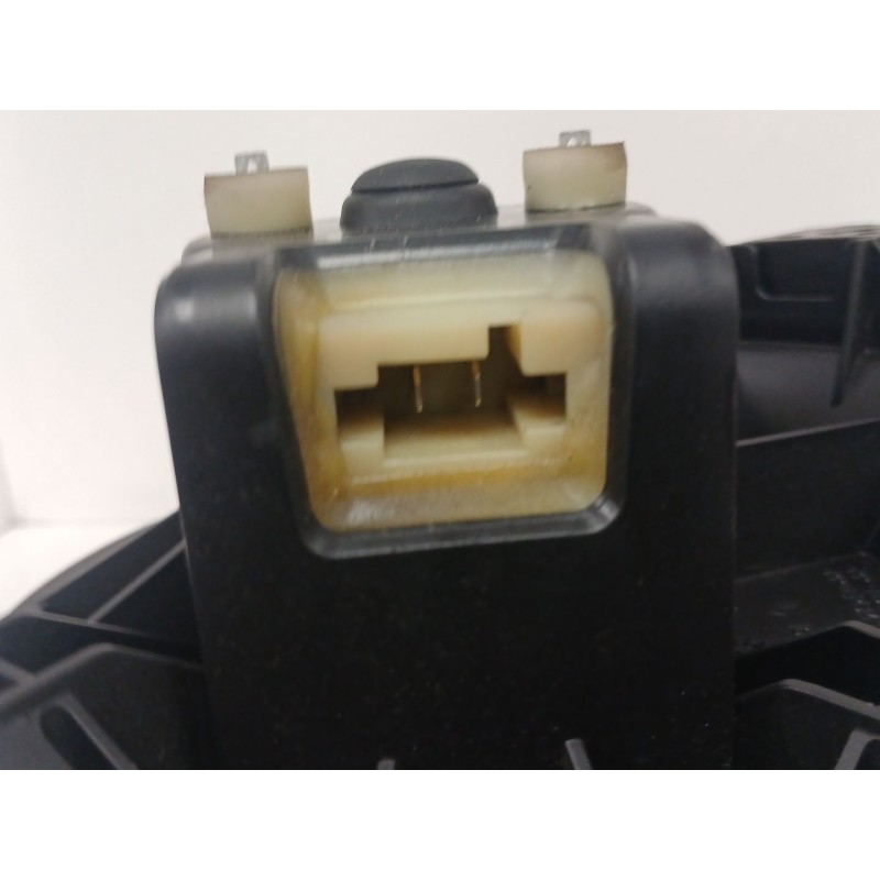 Recambio de motor calefaccion para opel corsa e (x15) 1.4 (08, 68) referencia OEM IAM 13335075 164230100 
